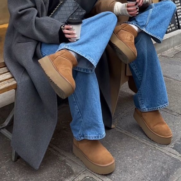 UGG Women's Classic Ultra Mini Platform - Picture 2 of 10